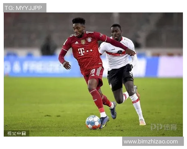 足球明星戴维斯精彩瞬间壁纸图片分享尽显球场魅力与风采